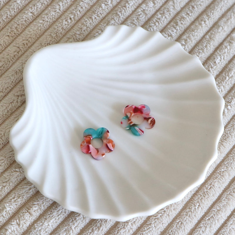 Nouvelles paires de fleurs sans créoles (10 motifs)