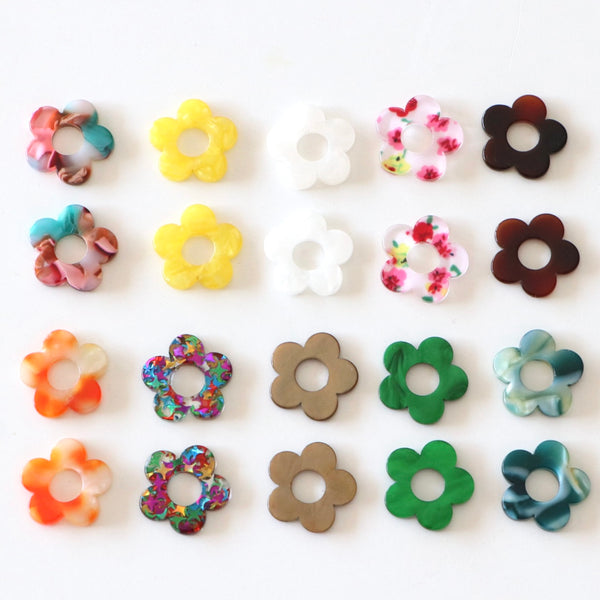 Nouvelles paires de fleurs sans créoles (10 motifs)