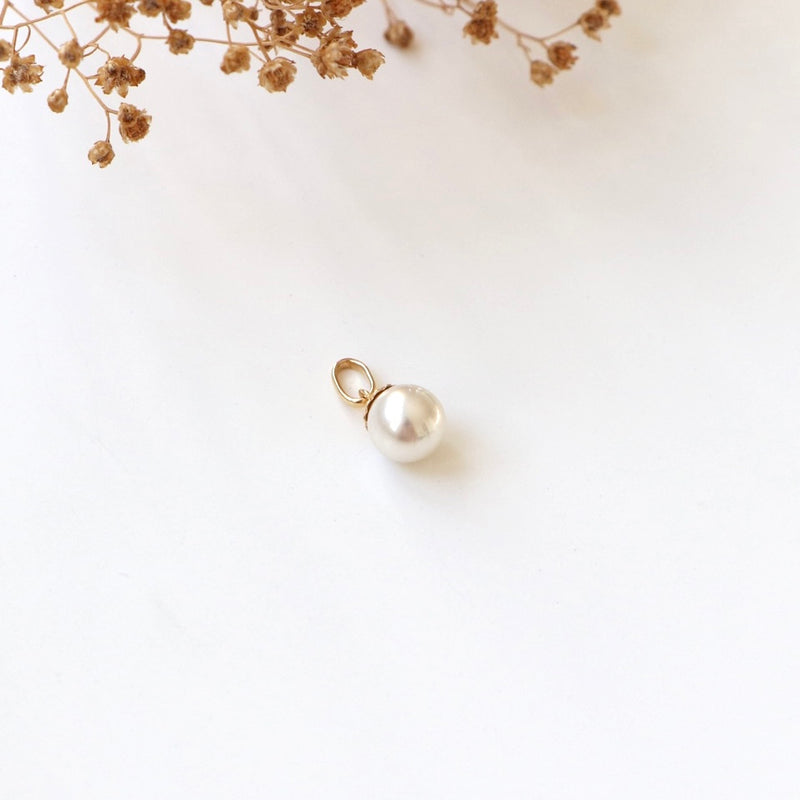 Pendentif perle de nacre plaqué or